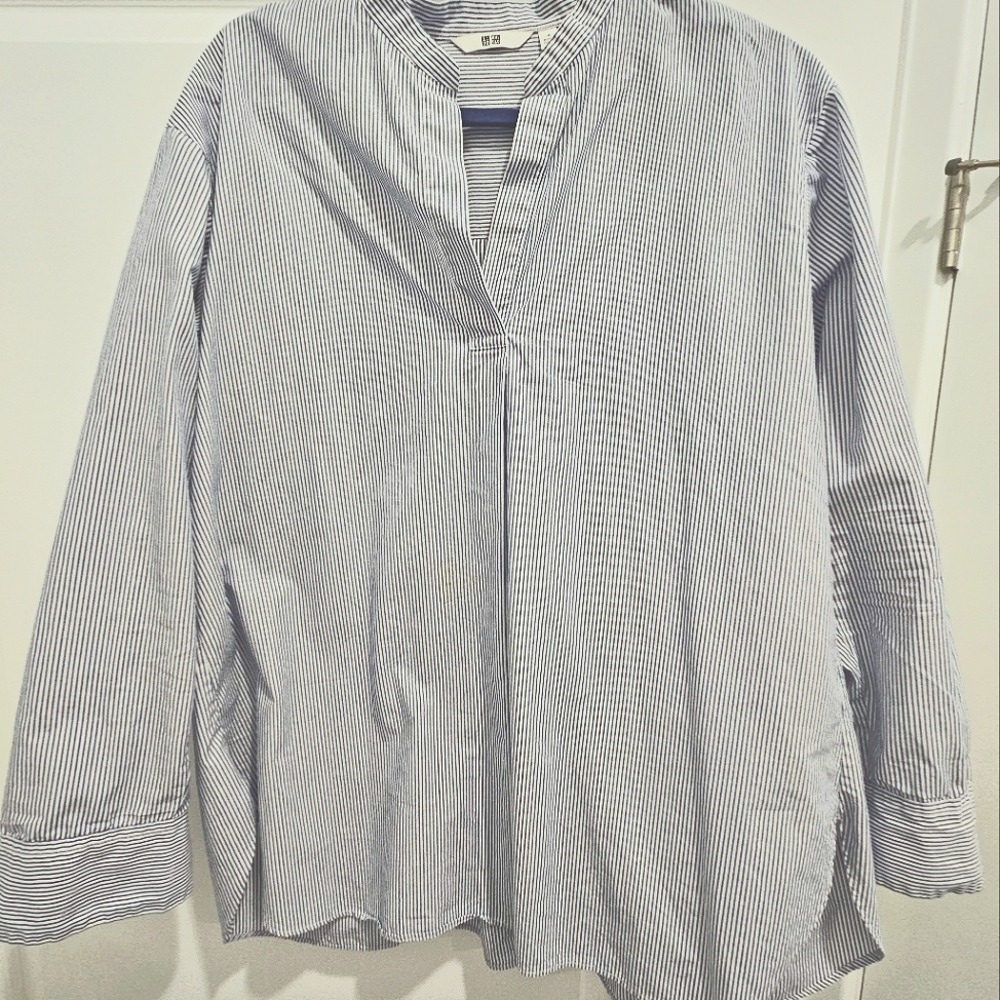 Uniqlo Extra Fine Cotton Striped Long Sleeve Shirt, Blue and White, M